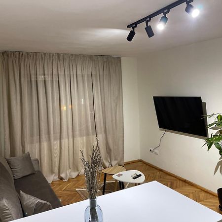 Cozy Apartment, In The Center Of טיראנה מראה חיצוני תמונה